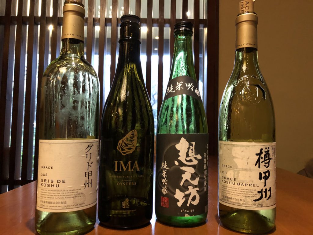 台灣清酒檢證會第七彈-日本酒與生蠔 第七彈使用的四款酒:兩款甲州白葡萄酒與兩款日本酒